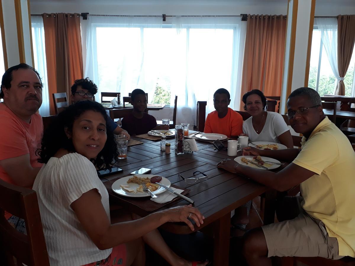 Figaro Hotel Samana Exteriér fotografie